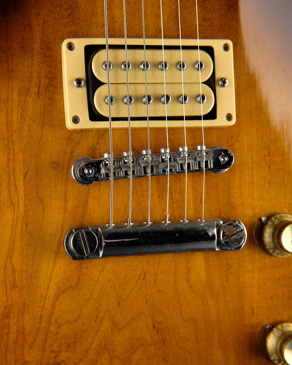 1978 Yamaha SL500S Studio Lord Sunburst - detail photo 2 | Replay Guitars