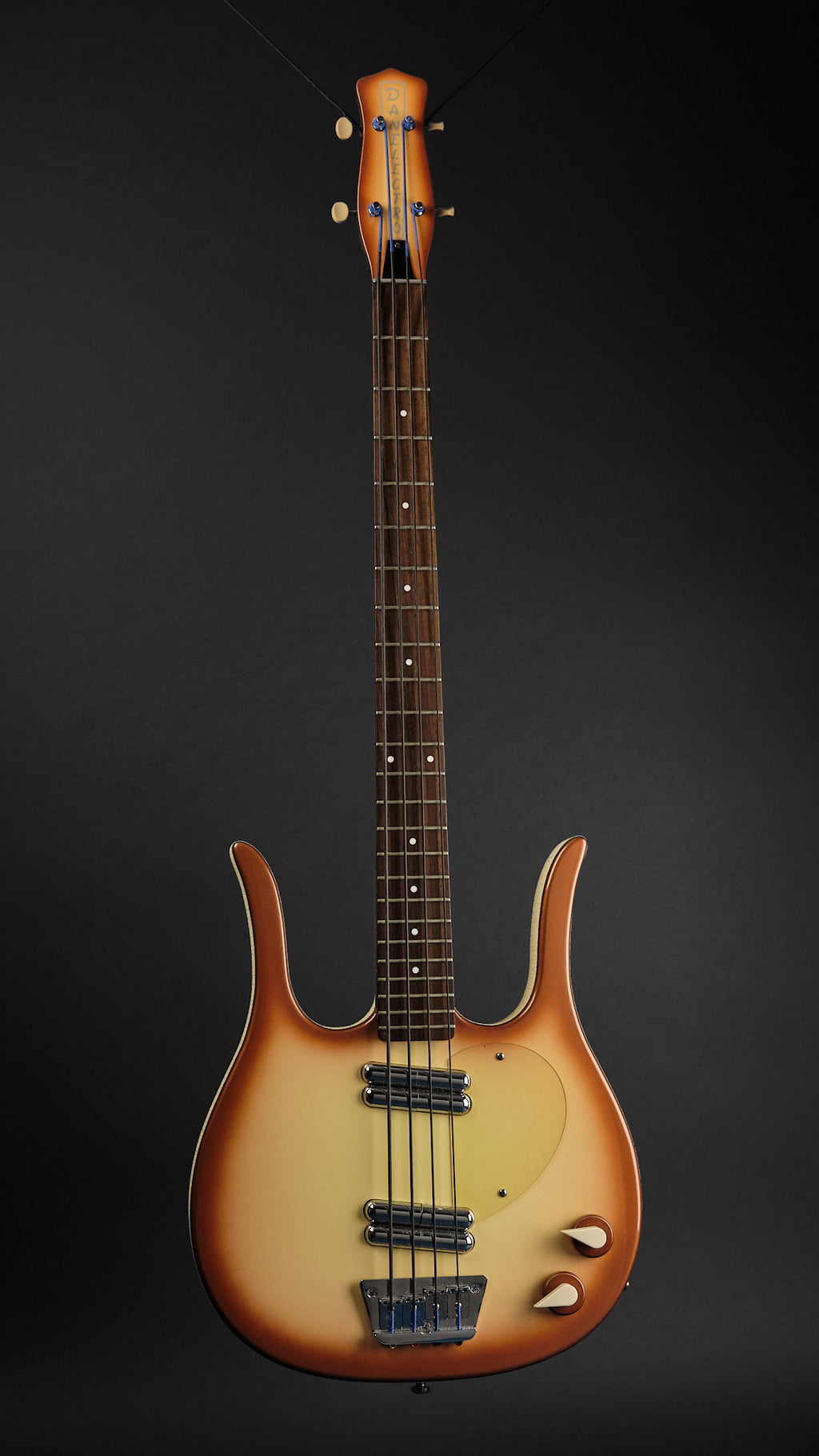 Danelectro Longhorn Bass Copper Burst (Second-Hand)