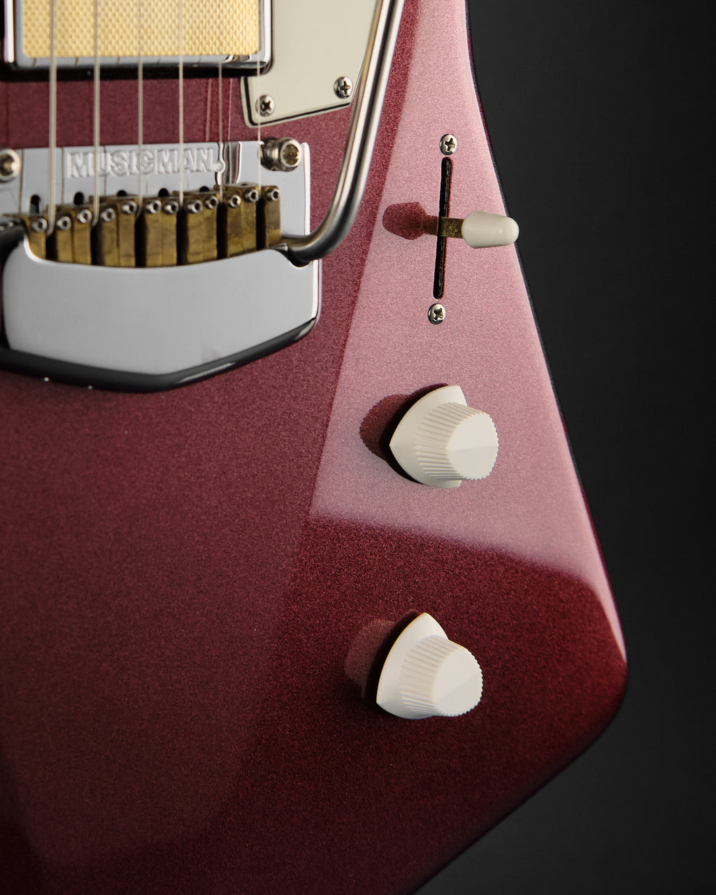 2022 Ernie Ball Music Man St Vincent Goldie HHH Velveteen