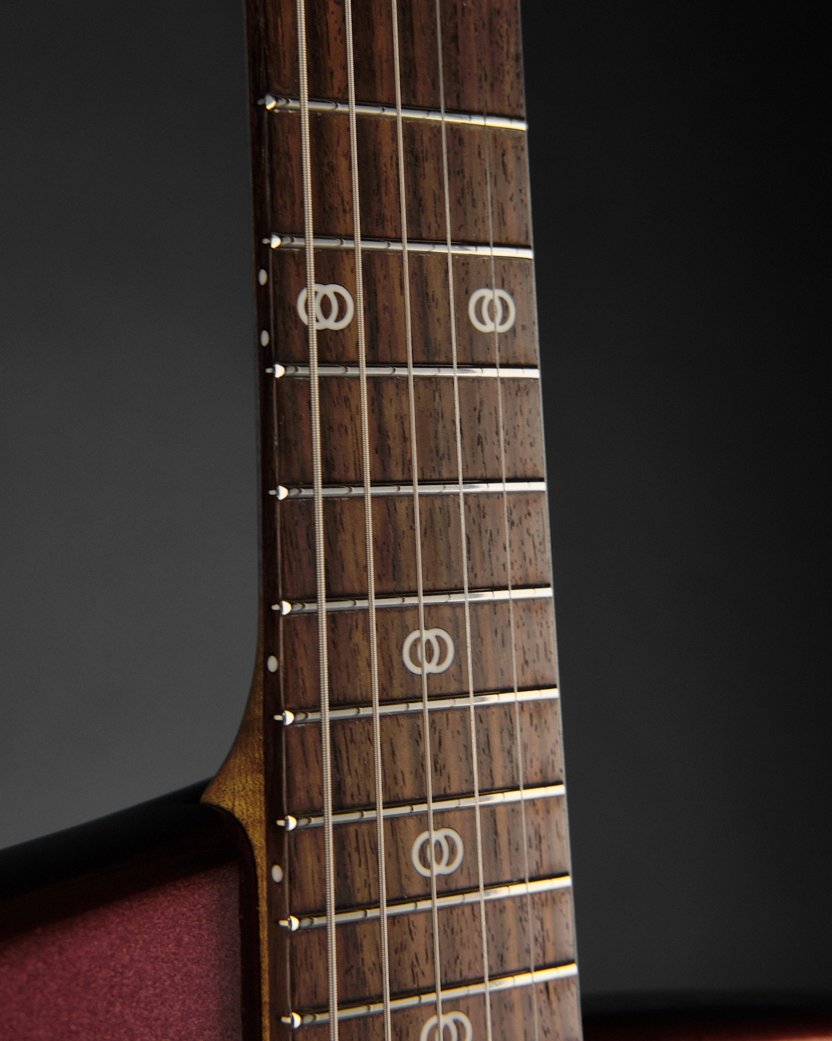 2022 Ernie Ball Music Man St Vincent Goldie HHH Velveteen