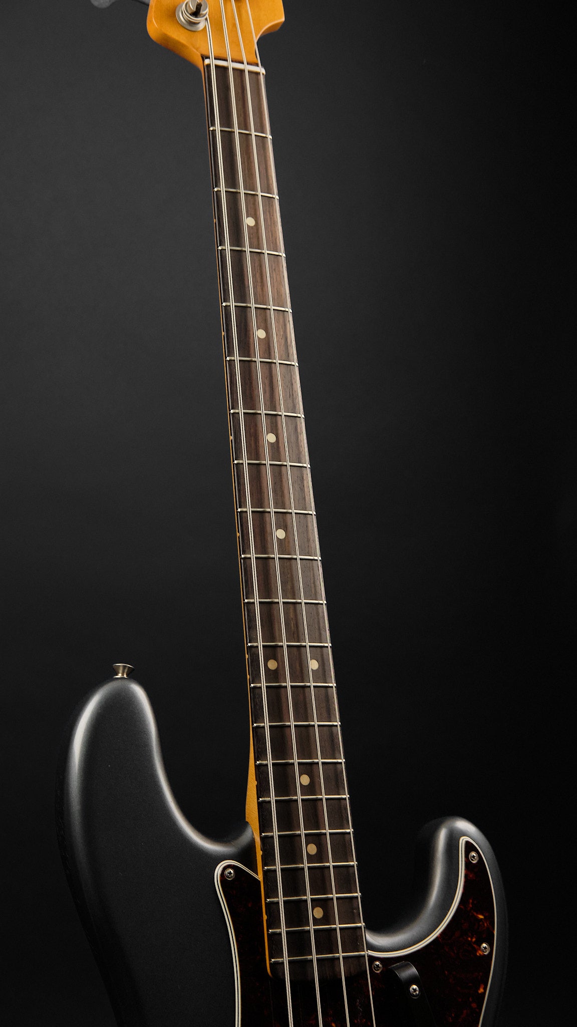 2025 Fender Limited Edition Vintera II Road Worn '60s Precision Bass Charcoal Frost Metallic