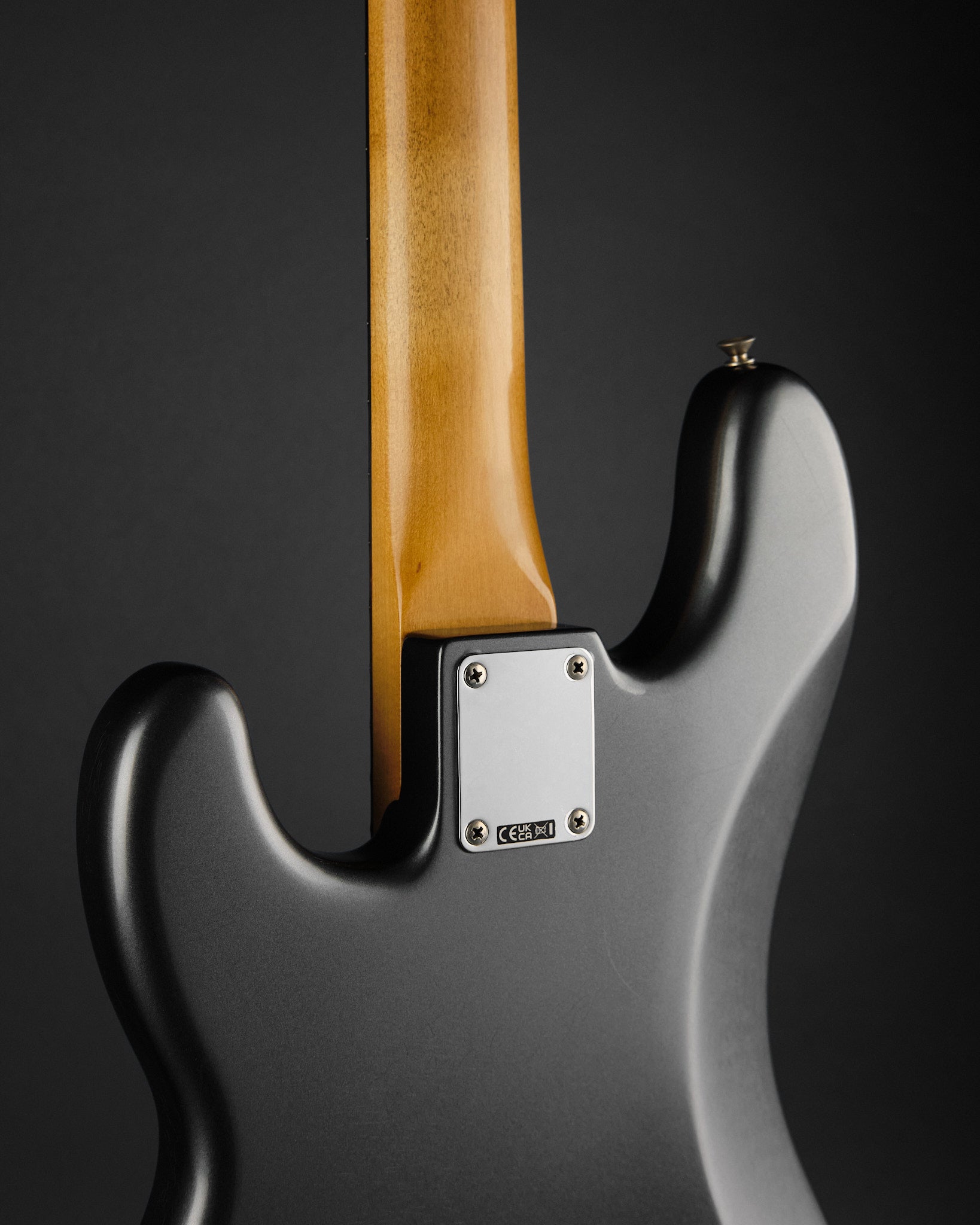2025 Fender Limited Edition Vintera II Road Worn '60s Precision Bass Charcoal Frost Metallic