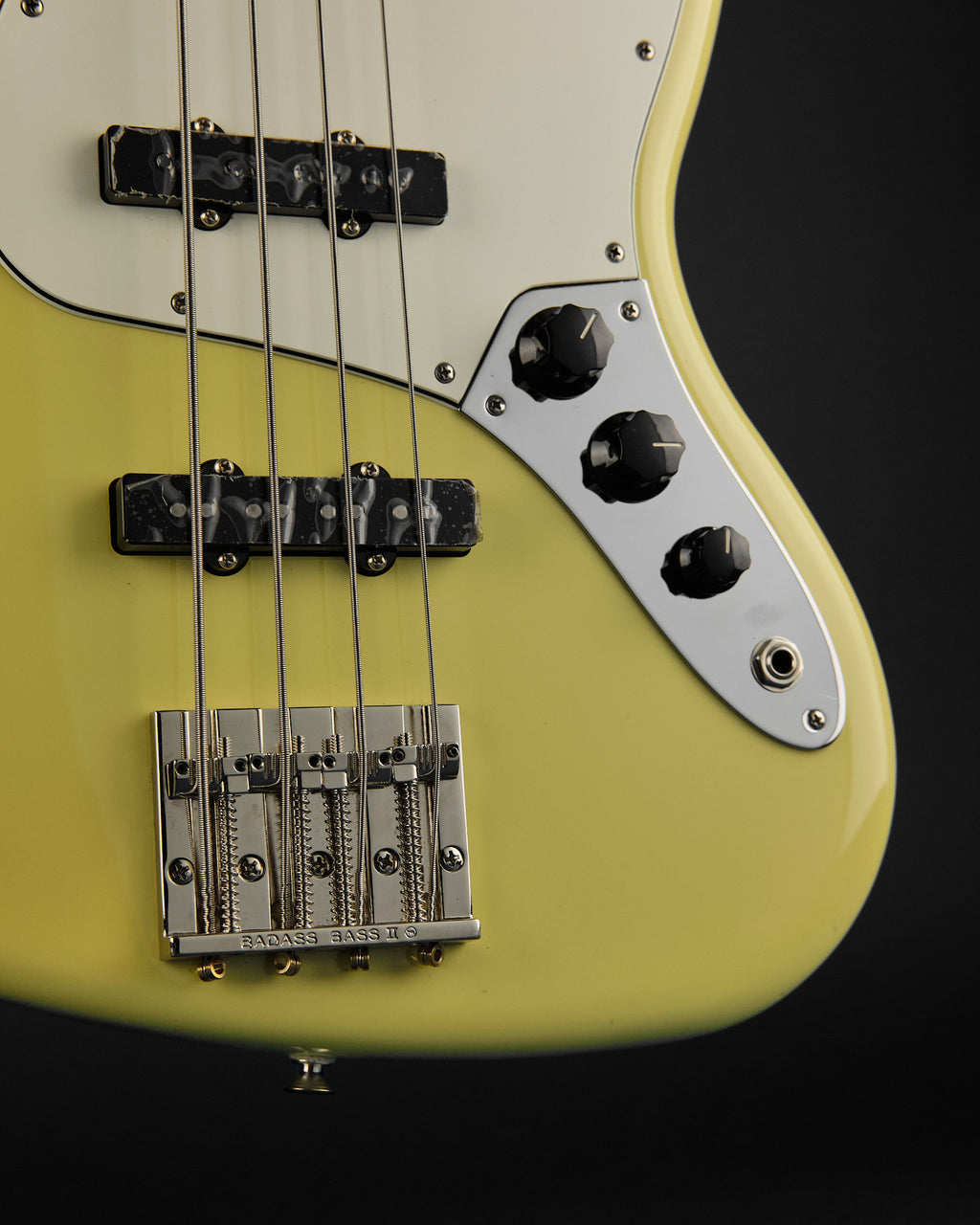 2025 Fender Player II Jazz Bass Hialeah Yellow