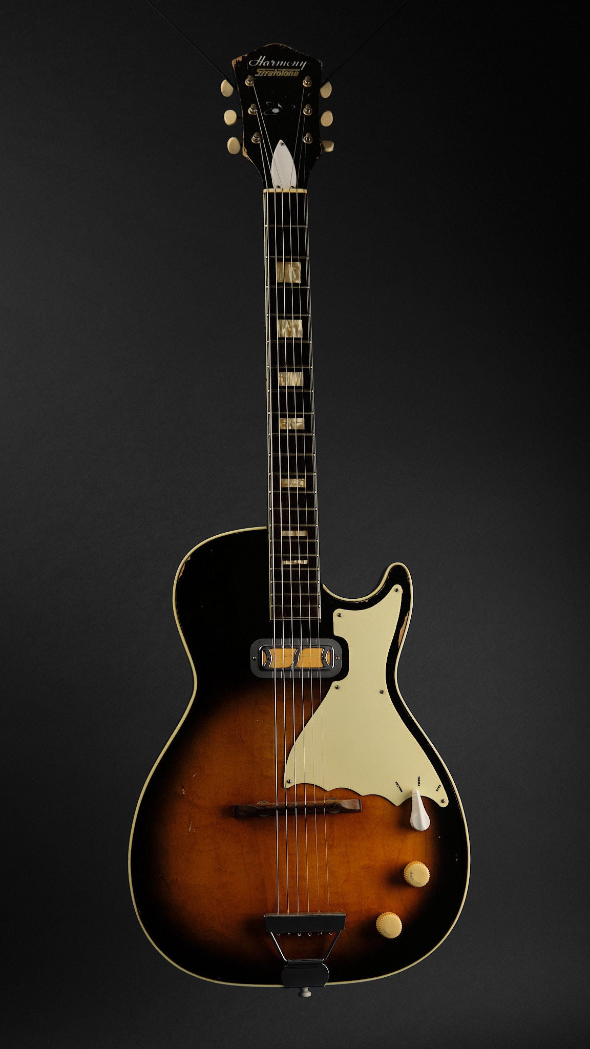 1960s Harmony H-47 Stratotone Mercury Sunburst