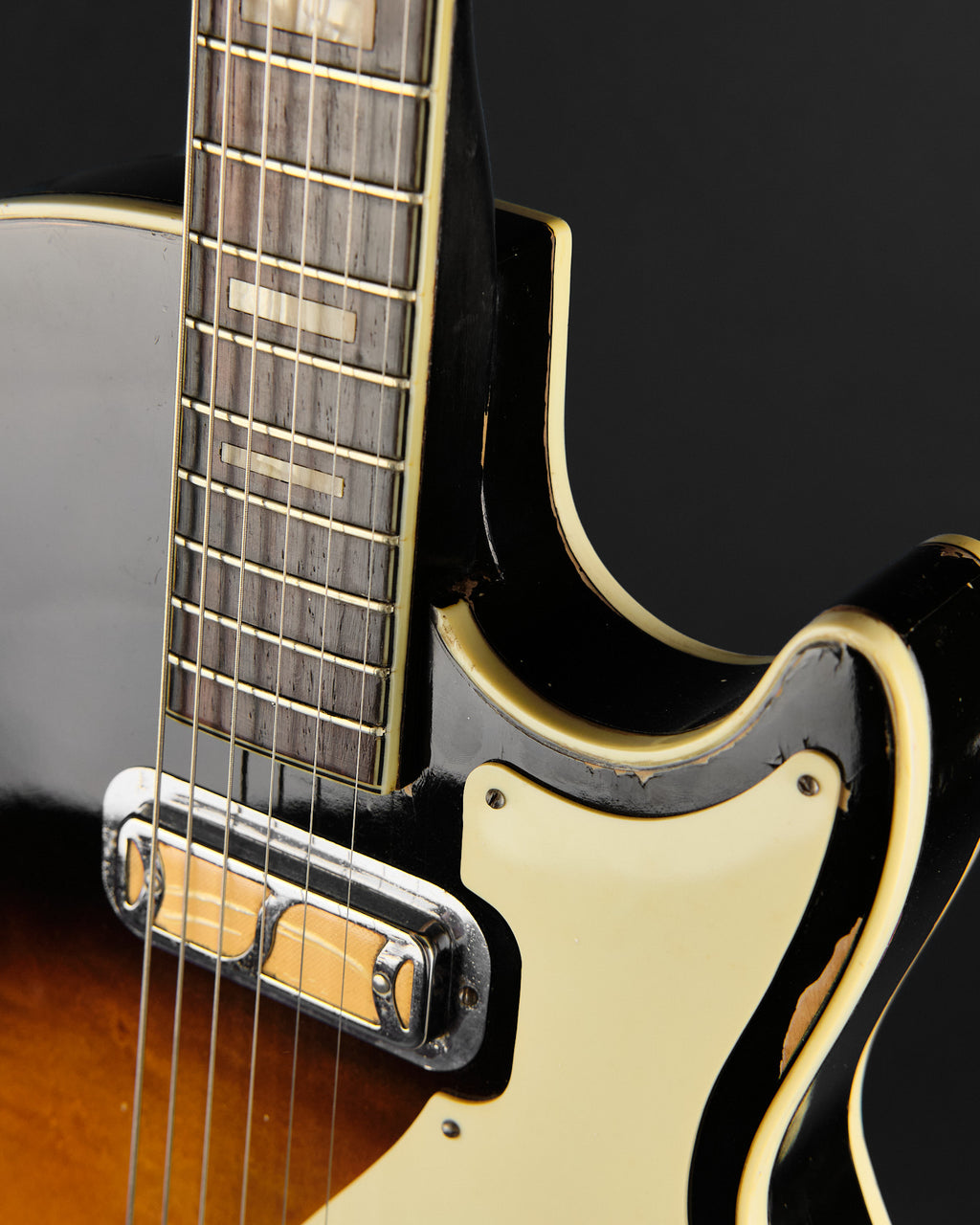 1960s Harmony H-47 Stratotone Mercury Sunburst