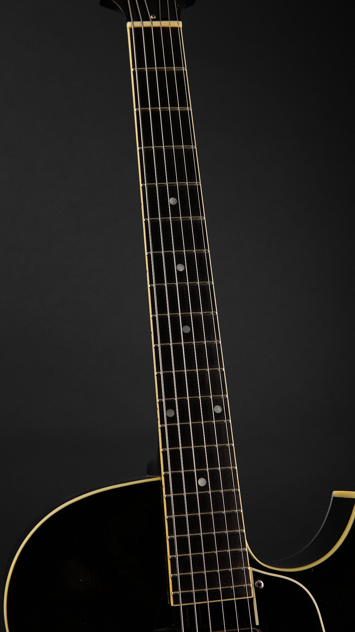 Sumi Archtop Sunburst (Second-Hand)