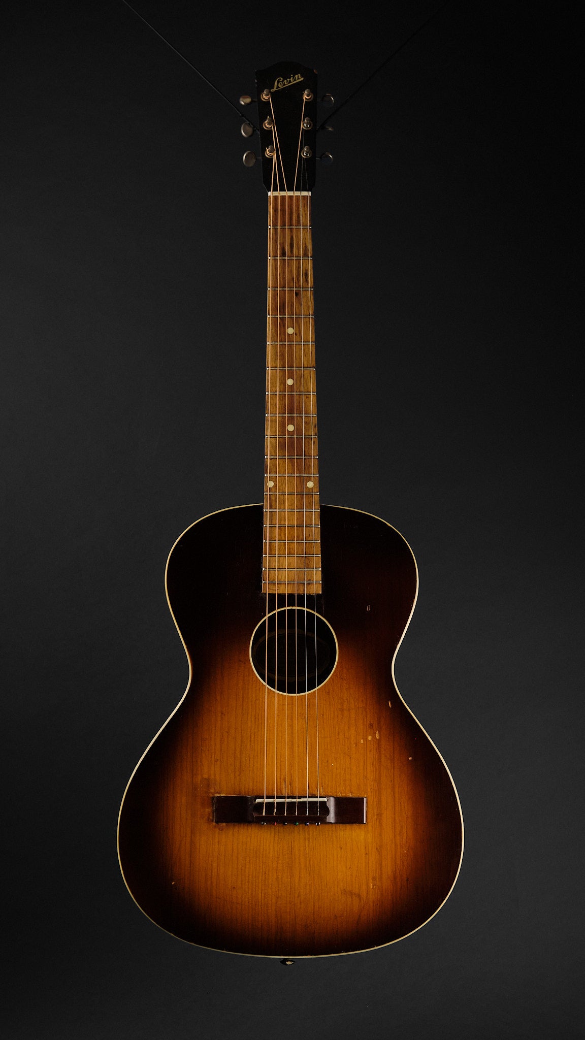 1947 Levin Model 52 Sunburst