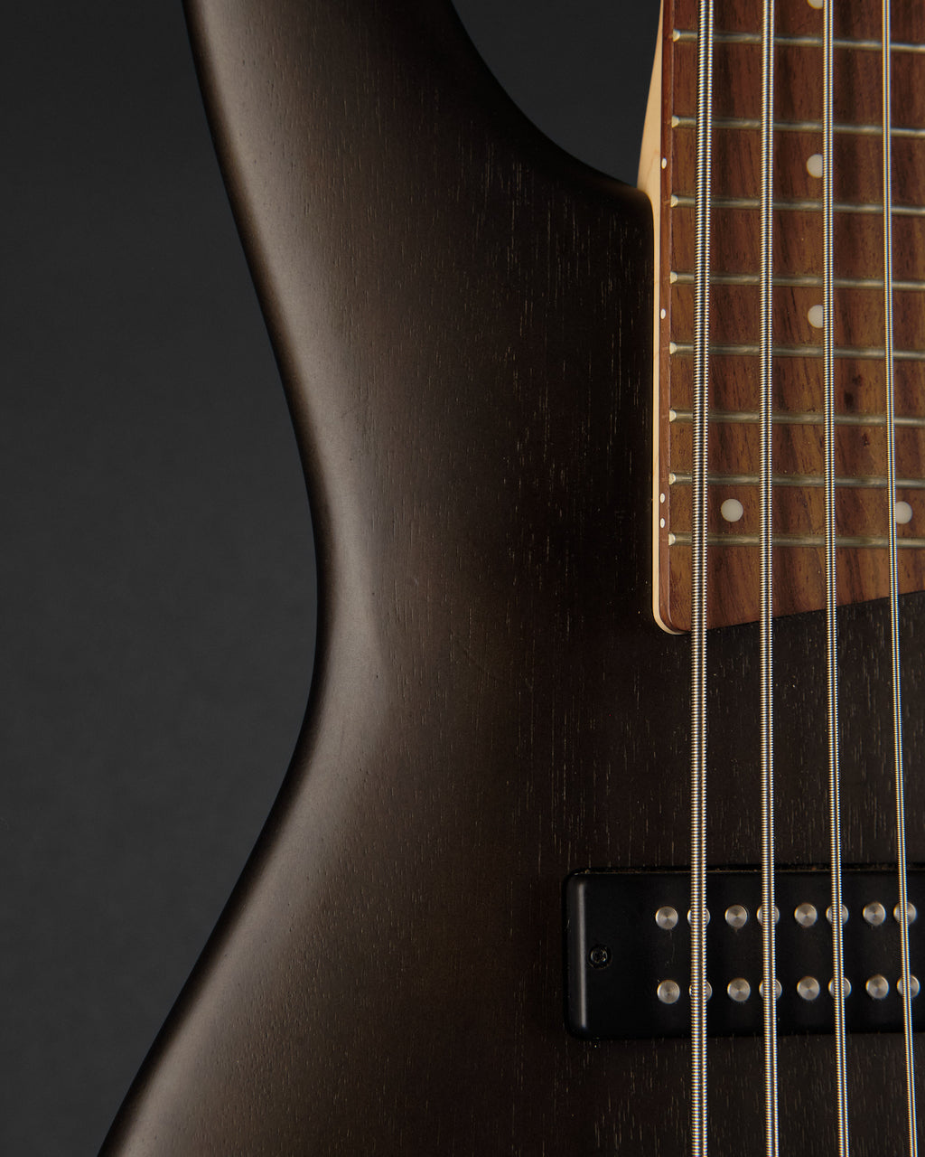 Soundgear by Ibanez SR305B 5-String Bass Weathered Black (Second-Hand)