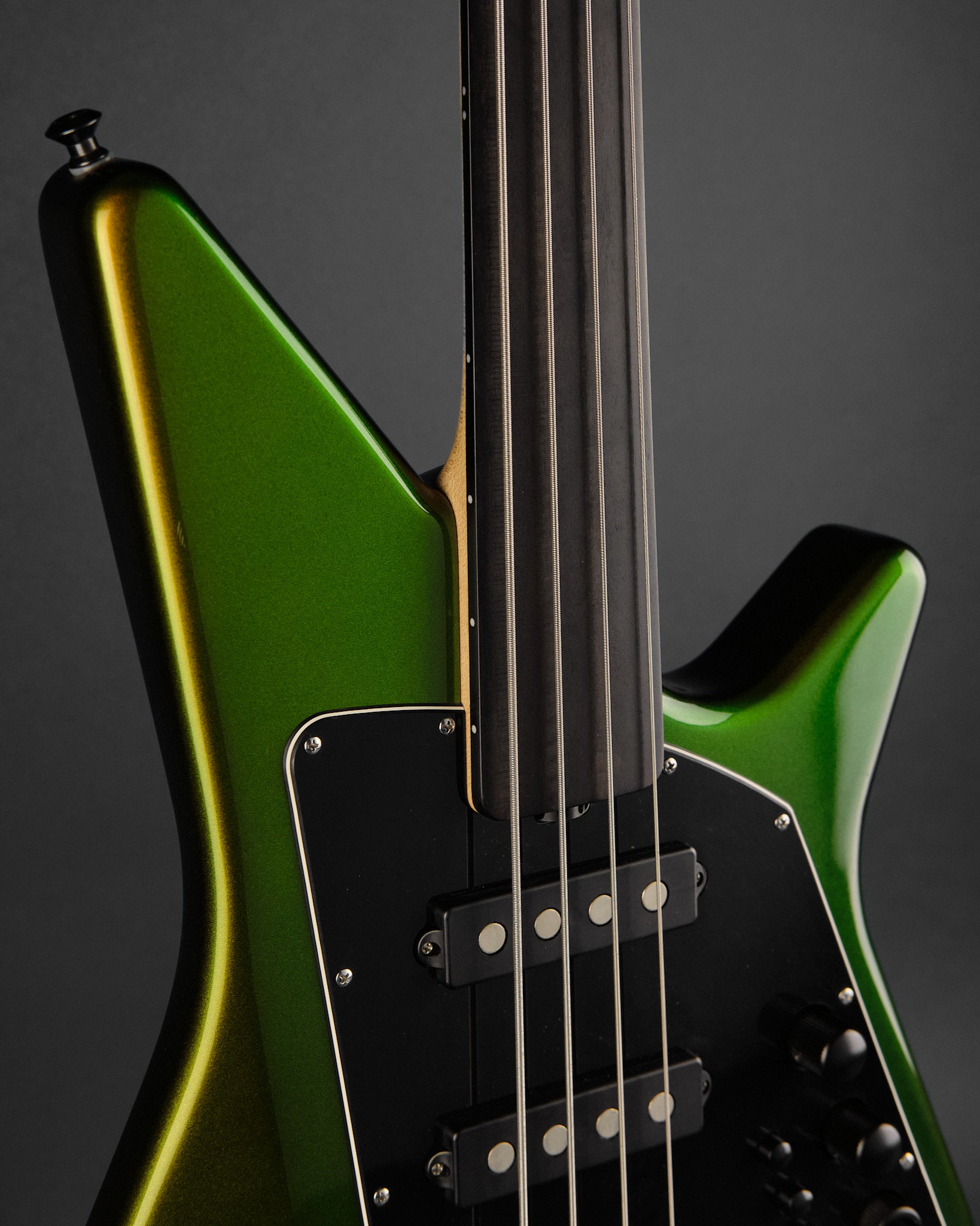 2009 Ernie Ball Music Man Big Al SSS Fretless Dargie Delight 2 Carmel Apple Delight