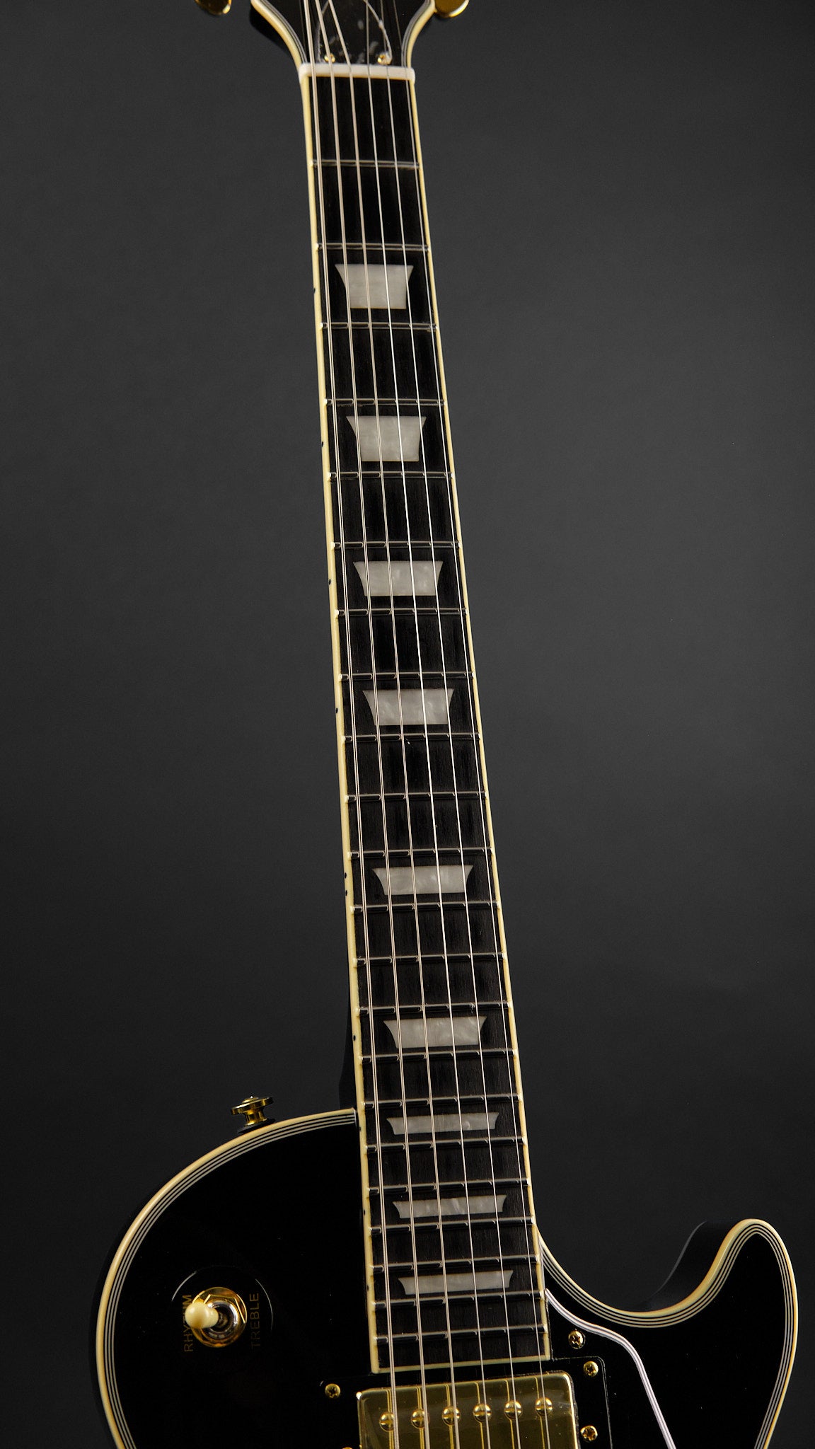 Artist AP97BB Black (Second-Hand)