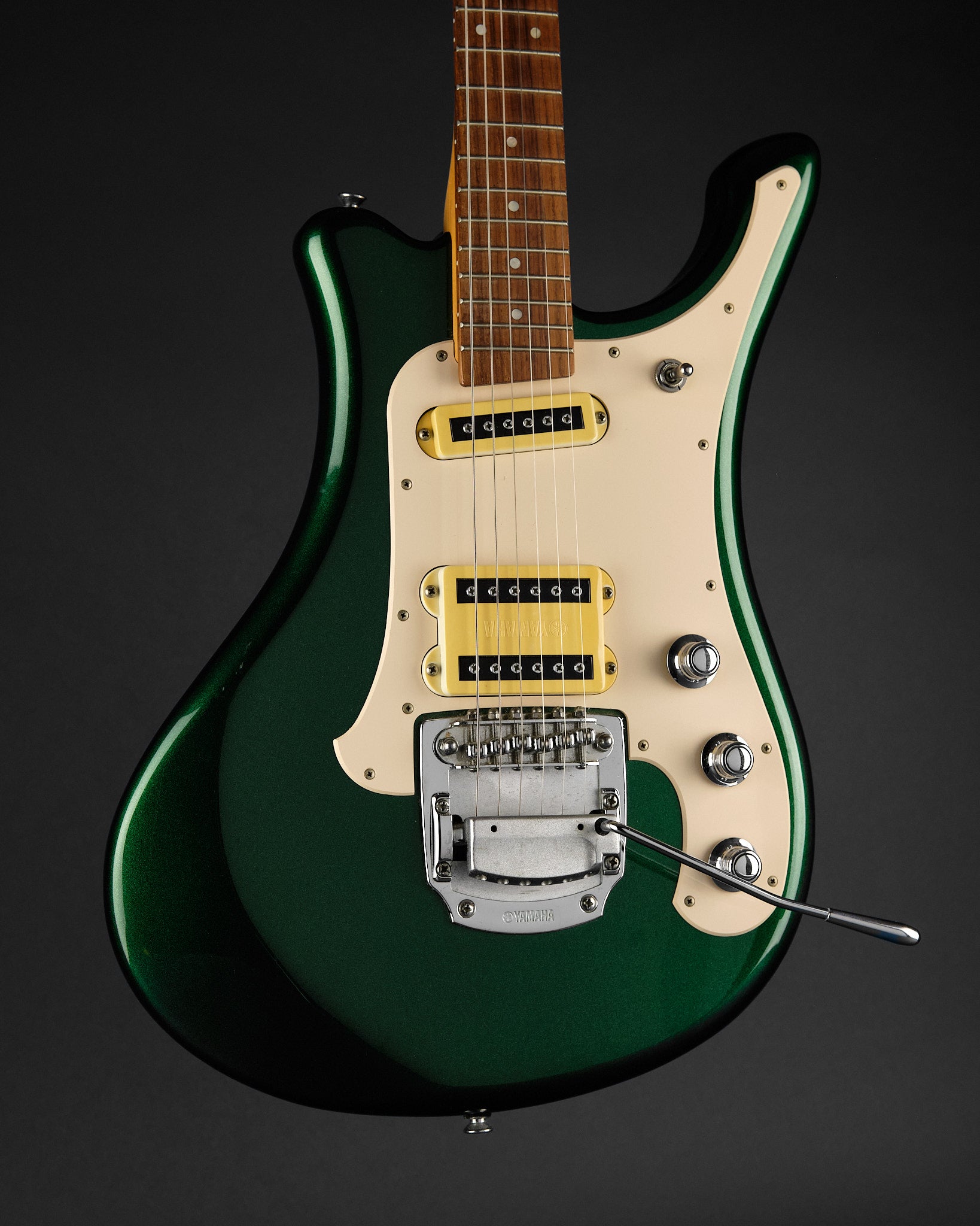 2000 Yamaha SGV-300 Flying Samurai Metallic Green - body front | Replay Guitars