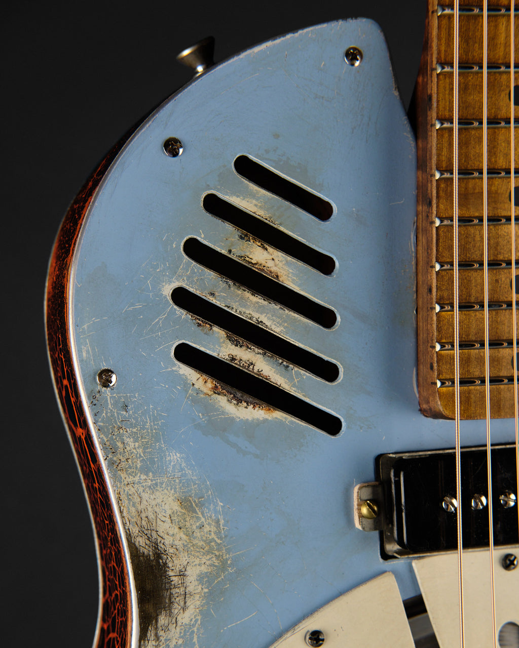 Sea Patrol Custom Guitars SP-38/57 Cutaway Resonator Aged Blue/Orange Crackle - detail photo 4 | Replay Guitars