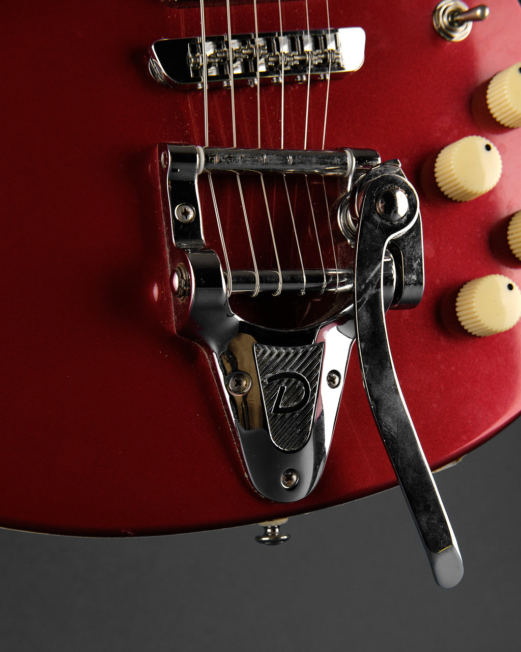Danelectro Hodad with Tremolo Red (Second-Hand) - detail photo 1 | Replay Guitars