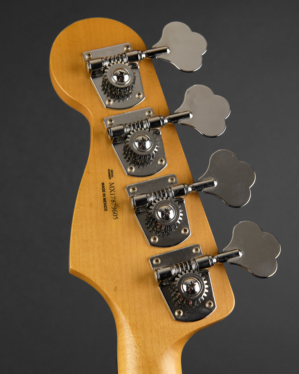 2017 Fender Deluxe Active Jazz Bass Natural