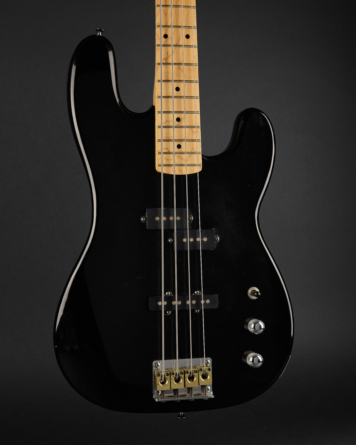 1980s Hondo Deluxe Series 870 PJ Black