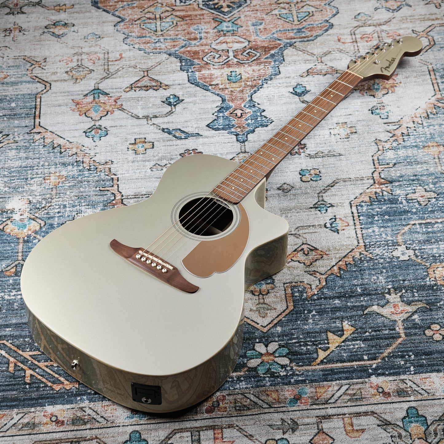 Fender Newporter Player Champagne (Second-Hand)