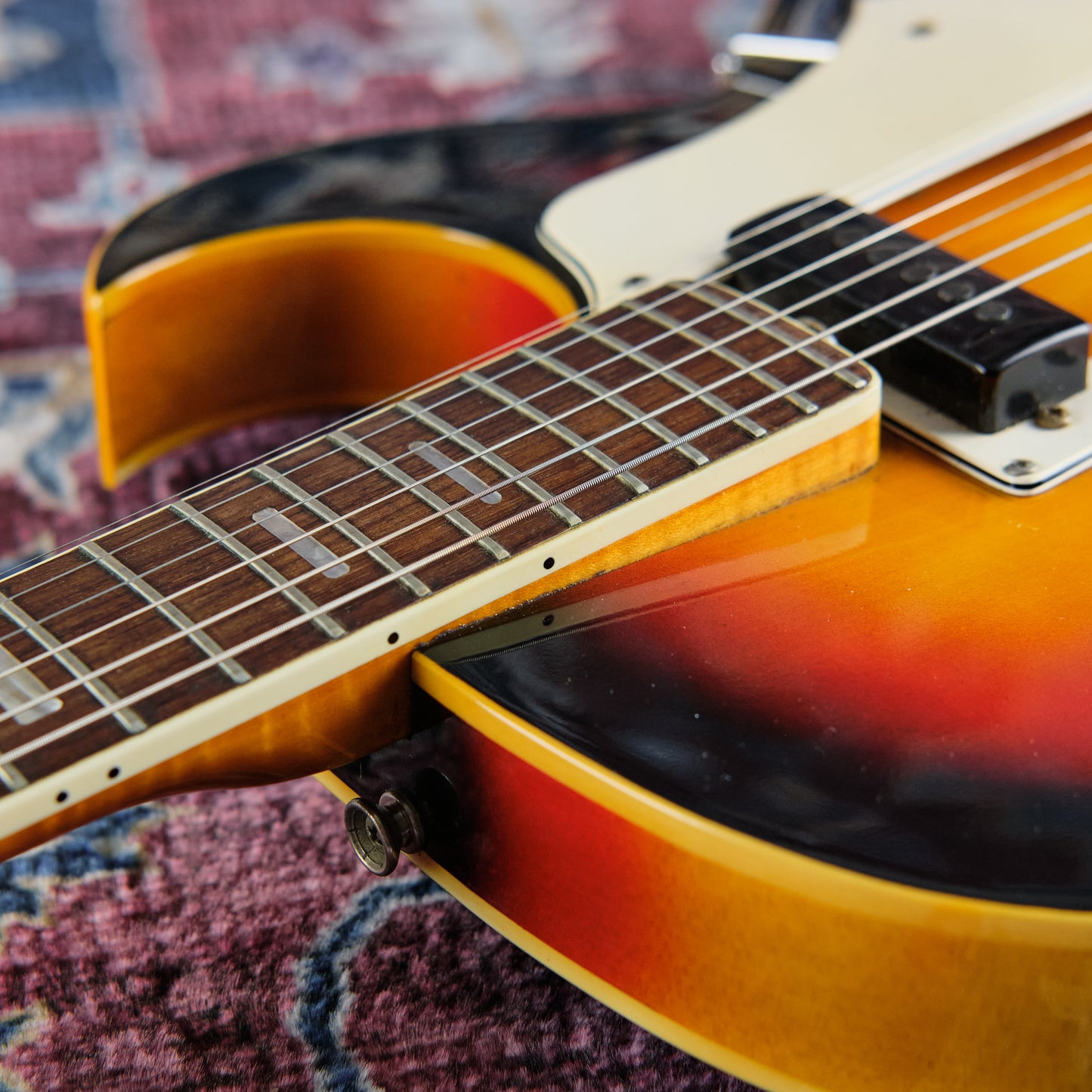 1968 VOX Apollo V622 Sunburst