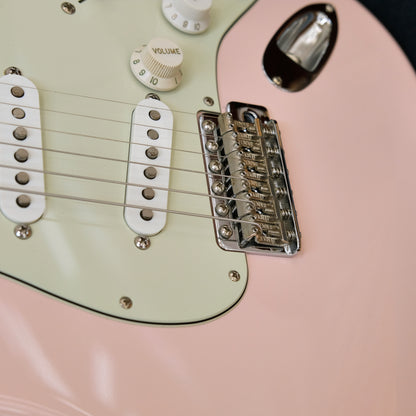 2020 Fender Japan Traditional '60s Stratocaster Lollar Pickups Shell Pink